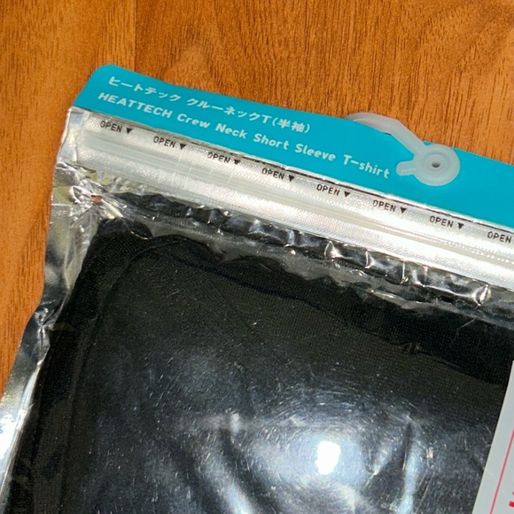 MEN’S NWT Uniqlo Heattech Crew Neck Short Sleeve T-Shirt - Picture 7 of 13